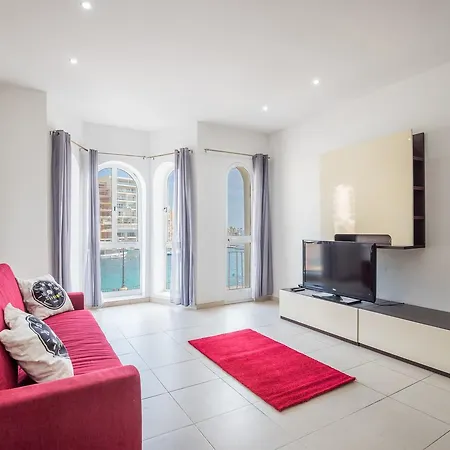 Lejlighed Modern Seafront With Patio *