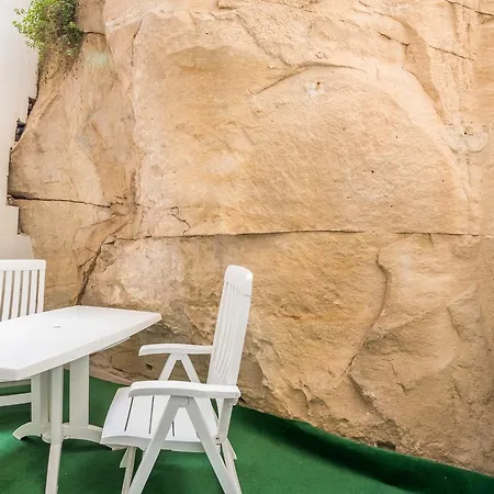 Apartman Modern Seafront With Patio *