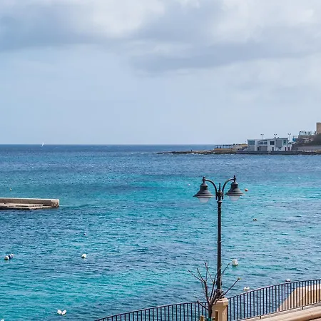 Lejlighed Modern Seafront With Patio Sliema