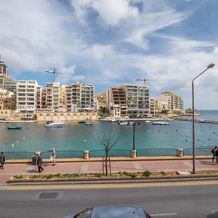Modern Seafront With Patio * Sliema