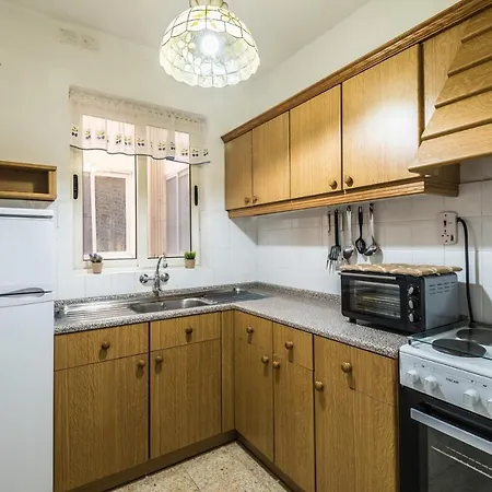 Apartman Modern Seafront With Patio *