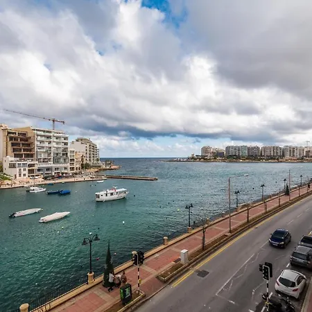 Modern Seafront With Patio * Sliema