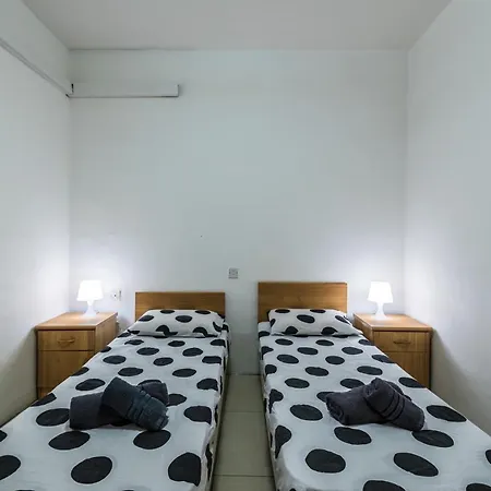 Modern Seafront With Patio Apartman Sliema