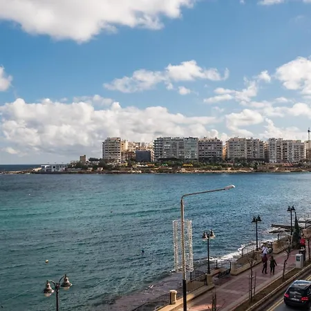 Apartman Modern Seafront With Patio *